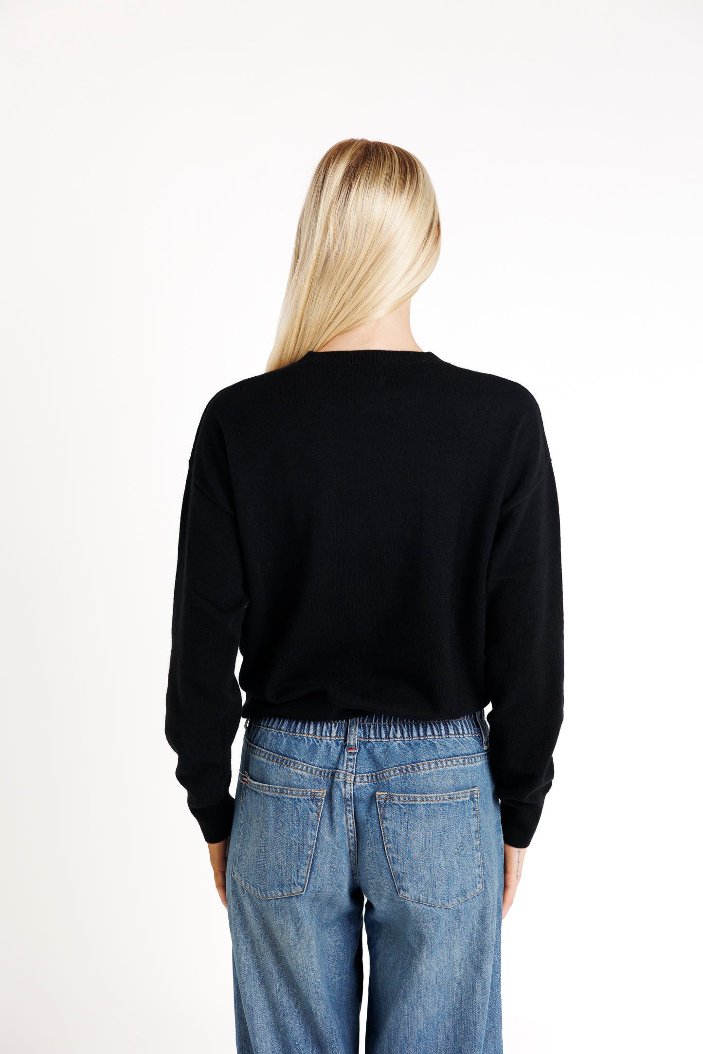 The Crew Neck. Black